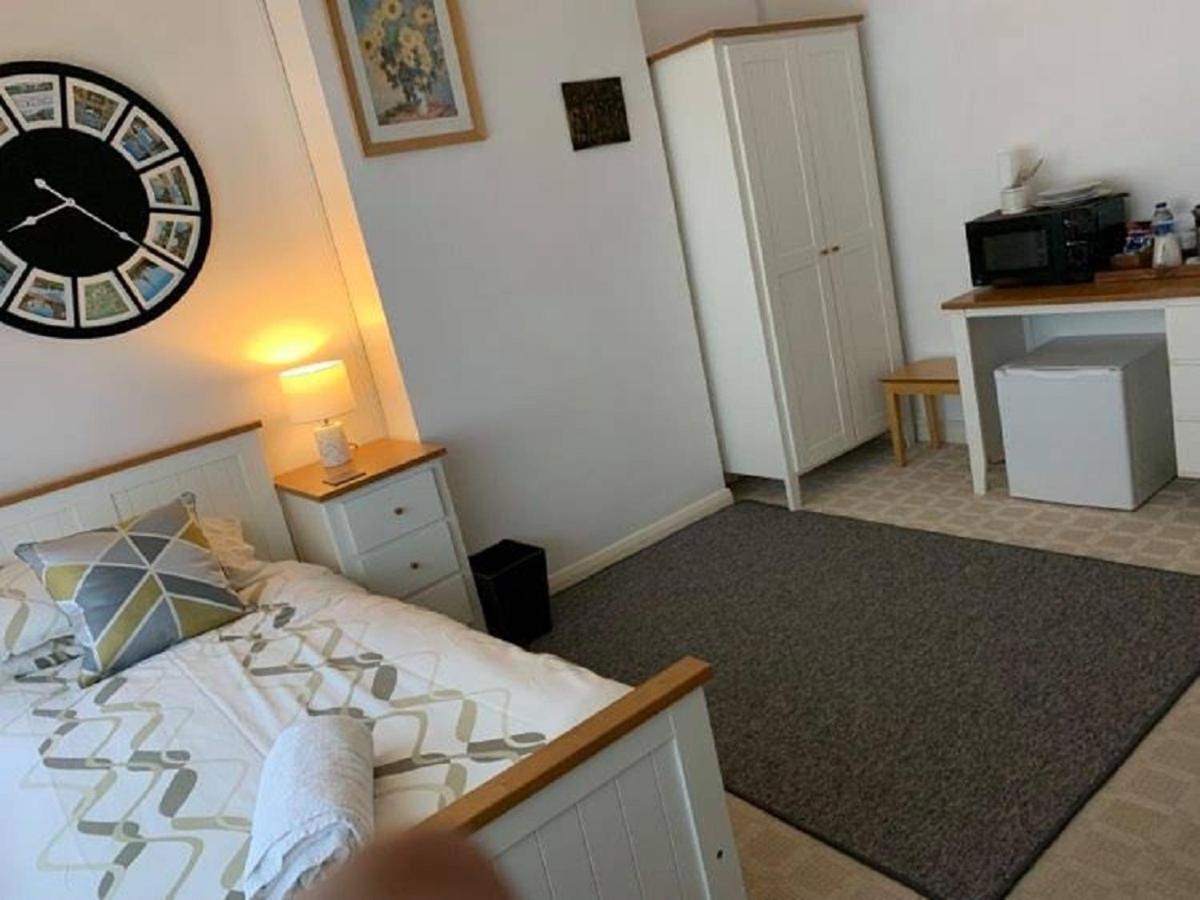 Coltishall Bridge House B&B מראה חיצוני תמונה