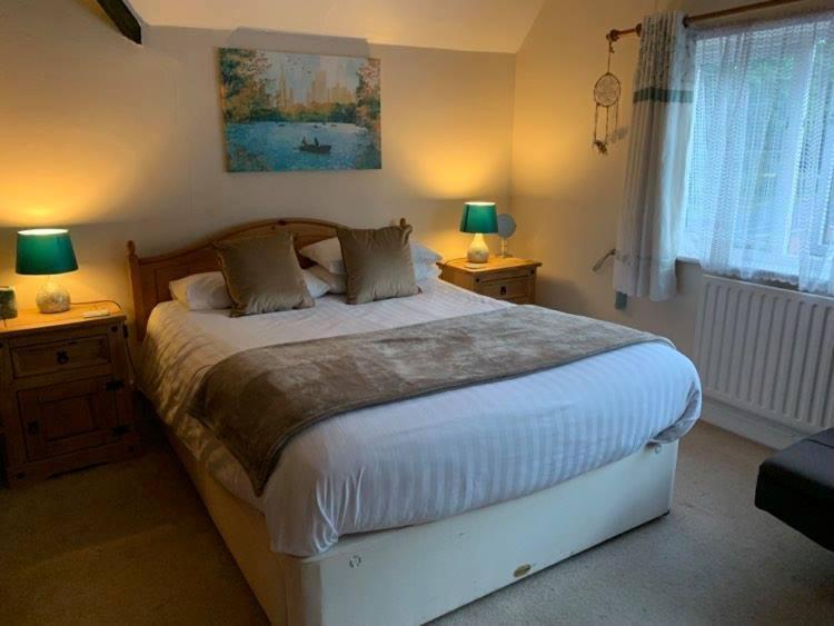 Coltishall Bridge House B&B מראה חיצוני תמונה
