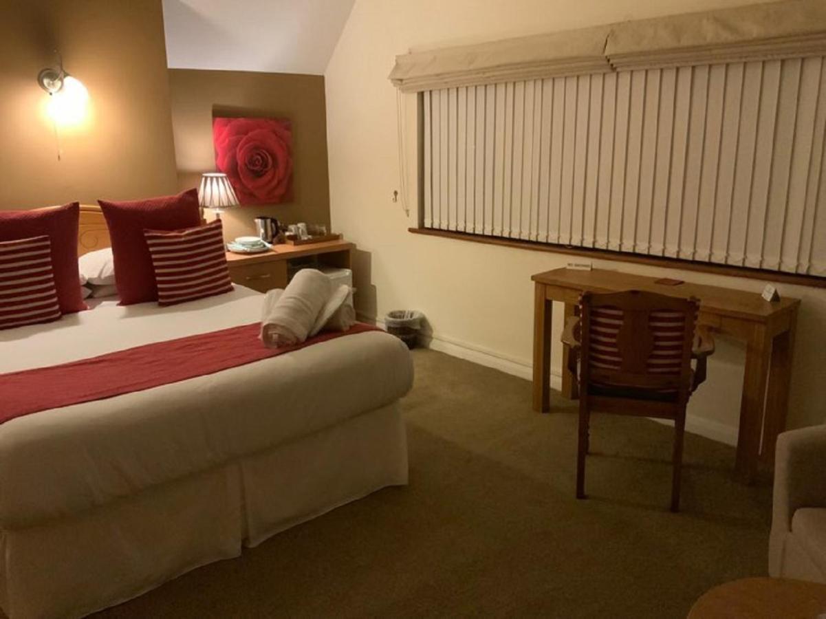 Coltishall Bridge House B&B מראה חיצוני תמונה